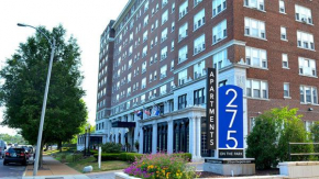 Landing at 275 on the Park - Congress - 2 Bedrooms in De Baliviere Place